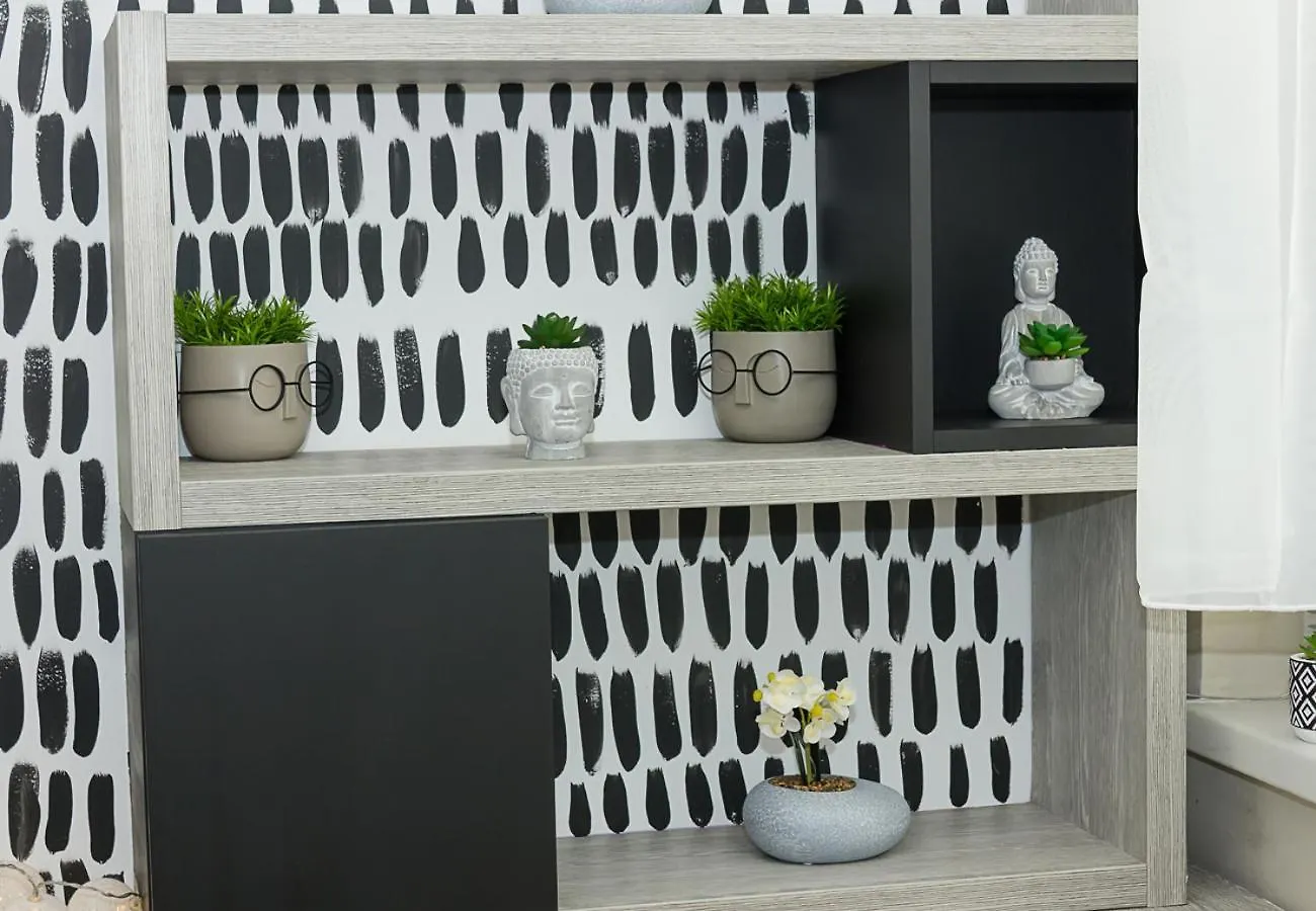 Black & White -1Bd Flat In Varna Center By Flat Mаnager Bulgaria