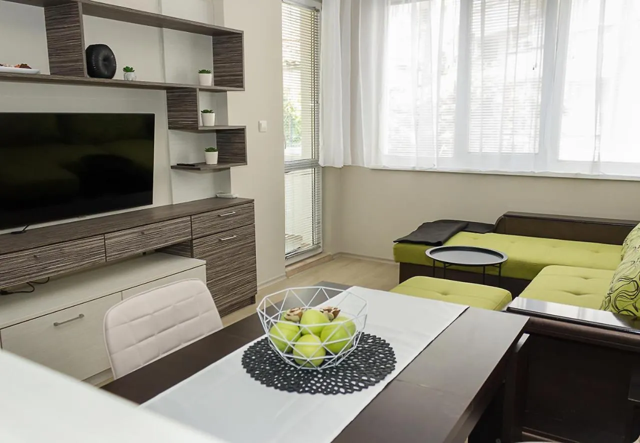 Black & White -1Bd Flat In Varna Center By Flat Mаnager Bułgaria